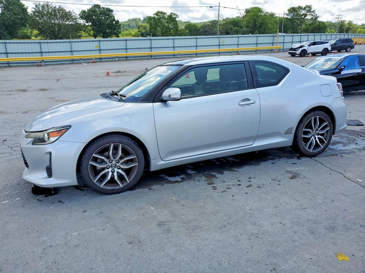 2014 Scion tC, VIN JTKJF5C76E3080993 — Front end