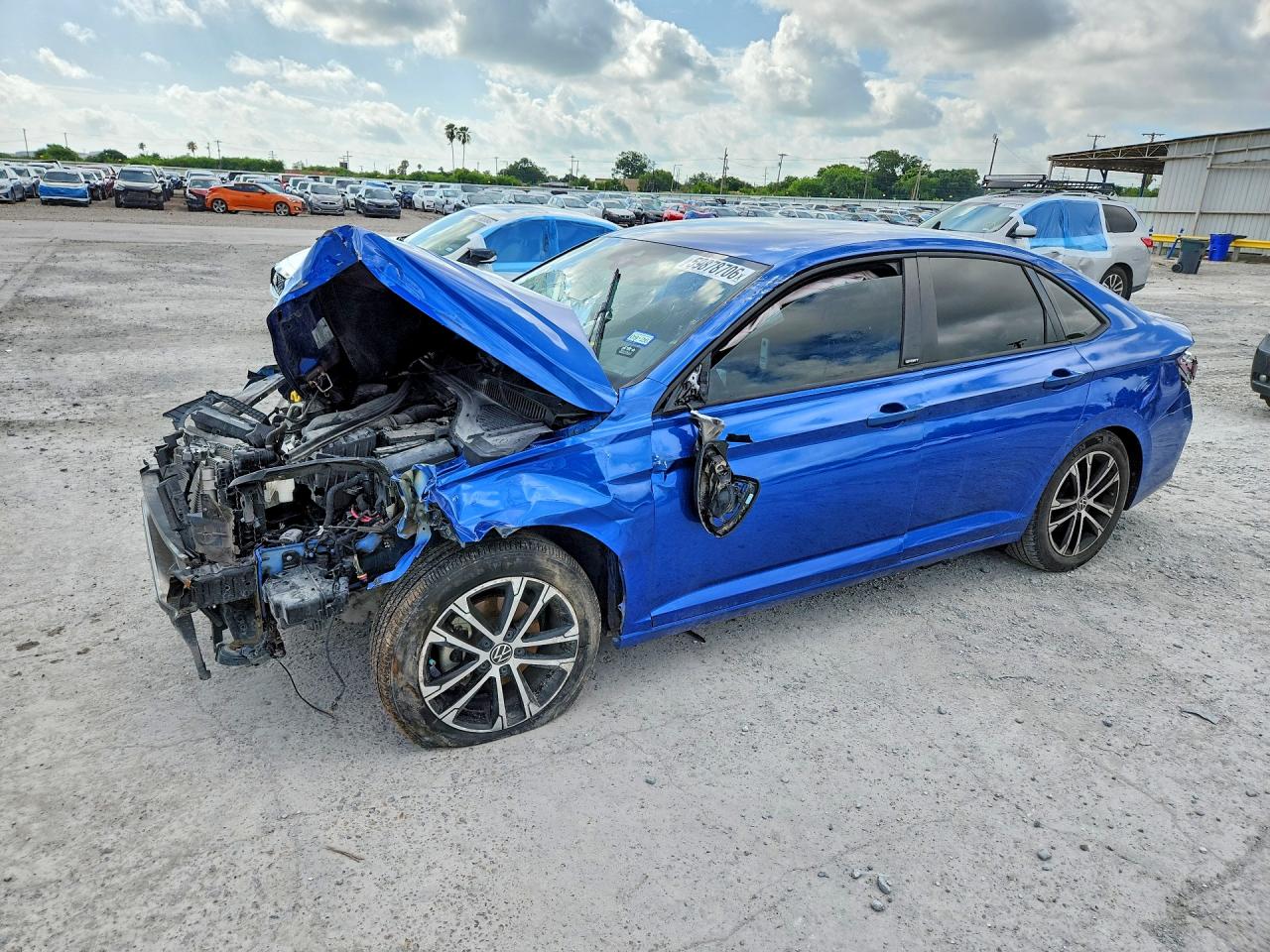 2024 Volkswagen Jetta Sport, VIN 3VWBM7BUXRM000424 — Перед