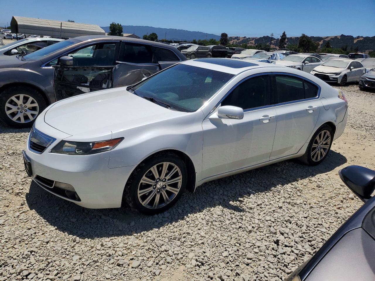 2014 Acura TL Special Edition, VIN 19UUA8F39EA001505 — Rear end