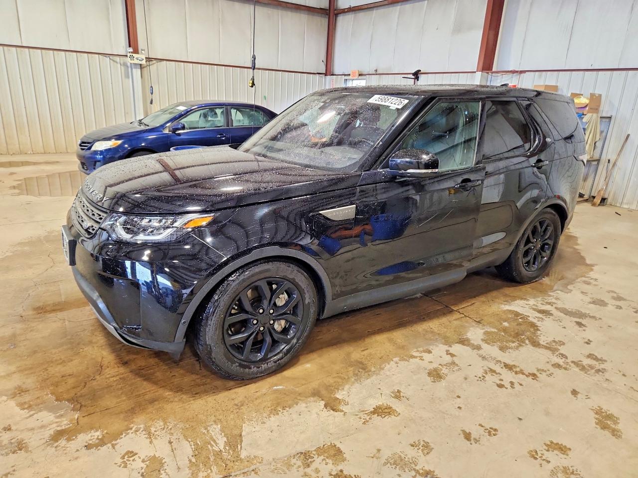 2020 Land Rover Discovery SE, VIN SALRG2RV9L2433007 — Side
