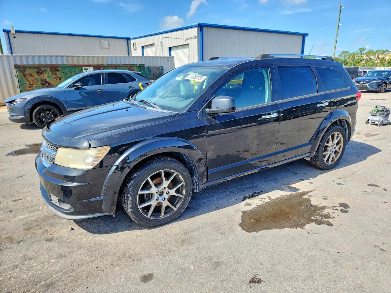 2011 Dodge Journey Crew, VIN 3D4PH3FG1BT523386 — Мелкие вмятины и царапины