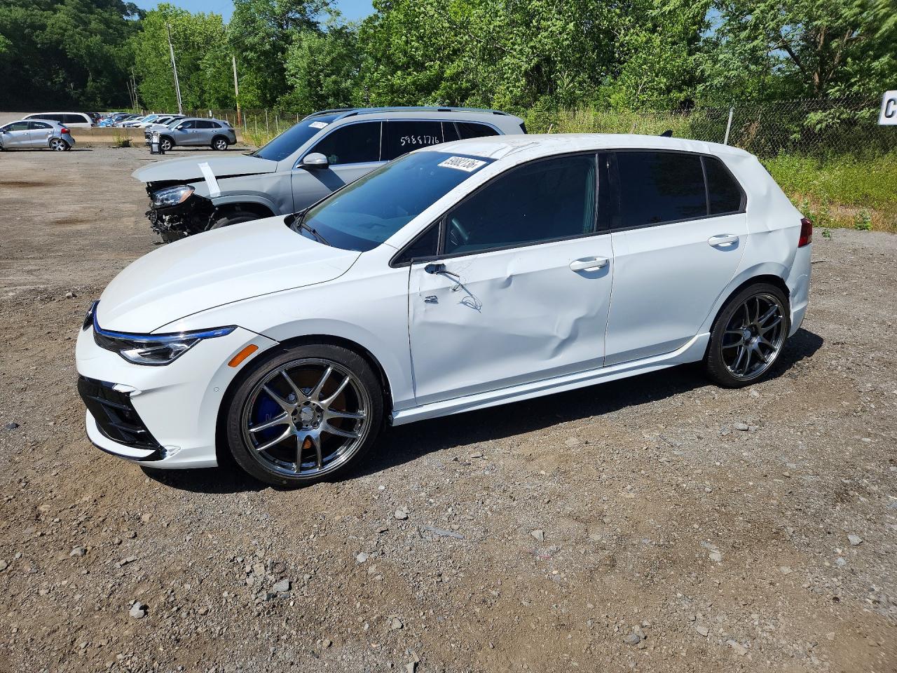 2025 Volkswagen Golf R, VIN WVWEB7CD1SW216768 — Side