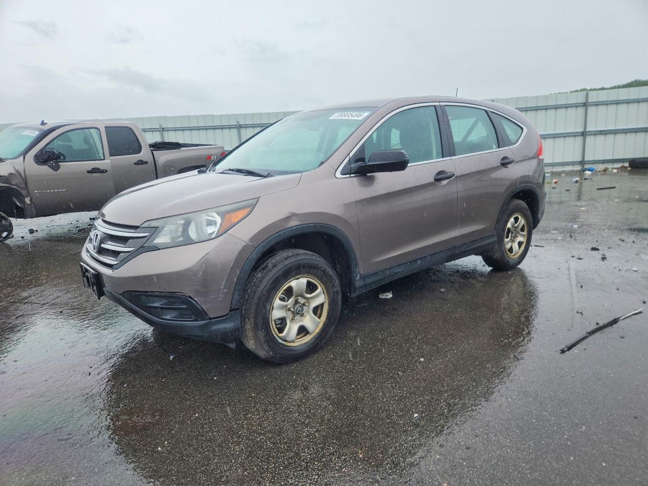 2013 Honda CR-V LX, VIN 5J6RM4H31DL021181 — Бок