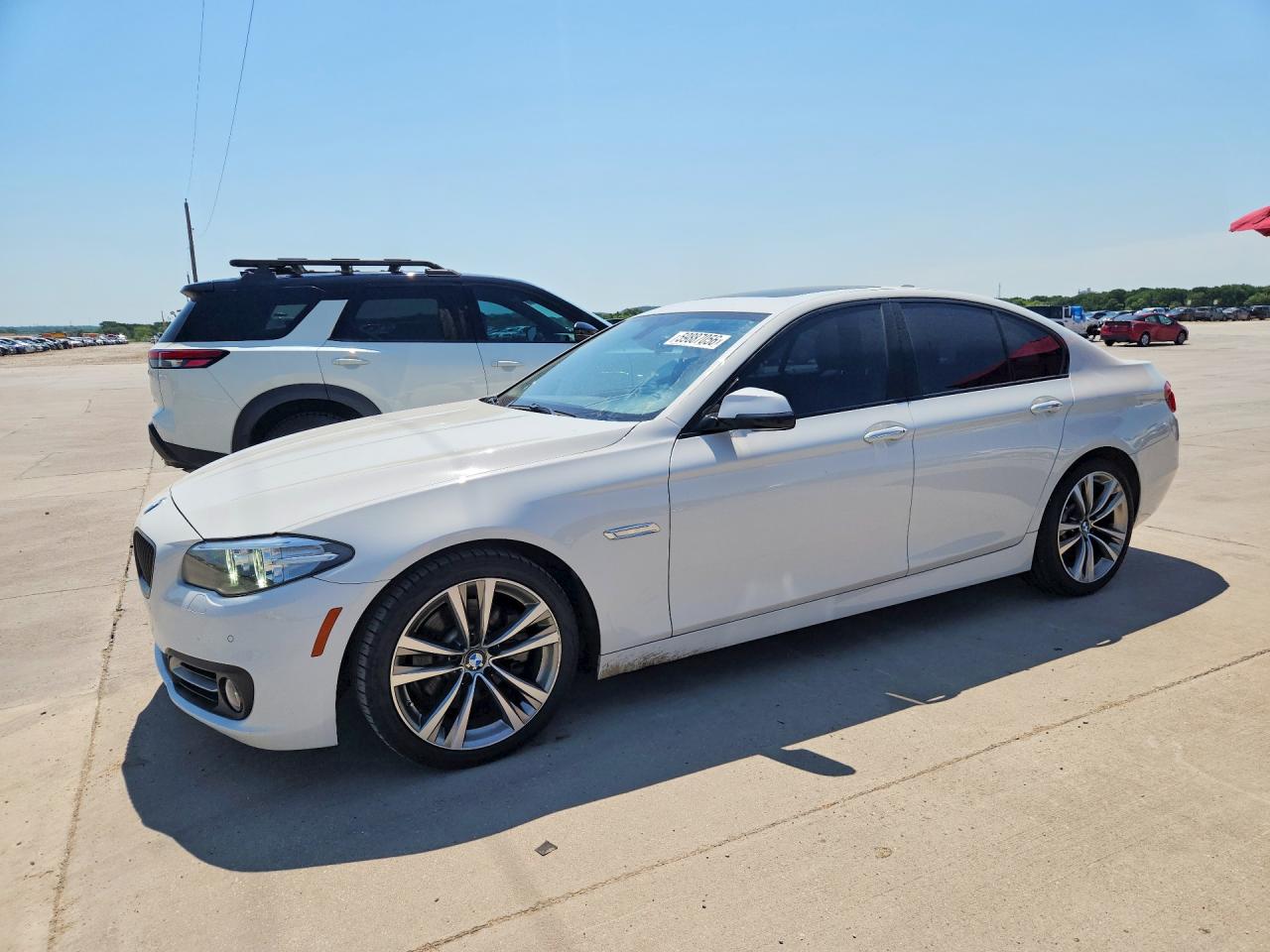 2016 BMW 5 Series 528i, VIN WBA5A5C52GG354902 — Normal wear