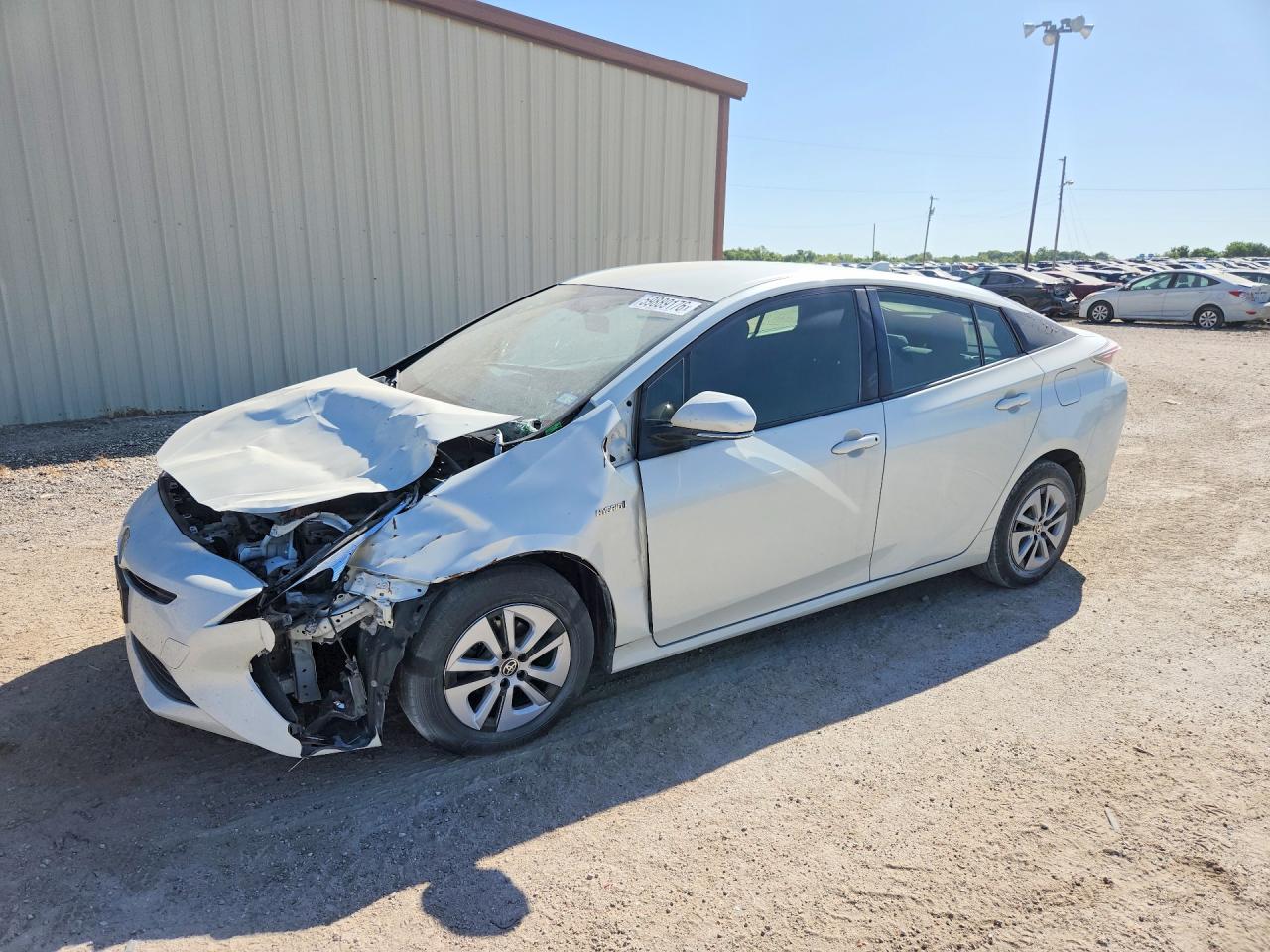 2016 Toyota Prius Four Touring, VIN JTDKARFU6G3505182 — Front end