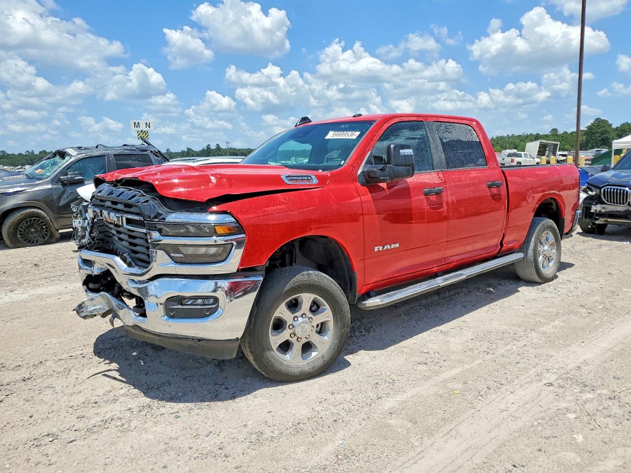 2026 Ram 2500 Big Horn, VIN 3C6UR5DJ7TG299601 — Перед