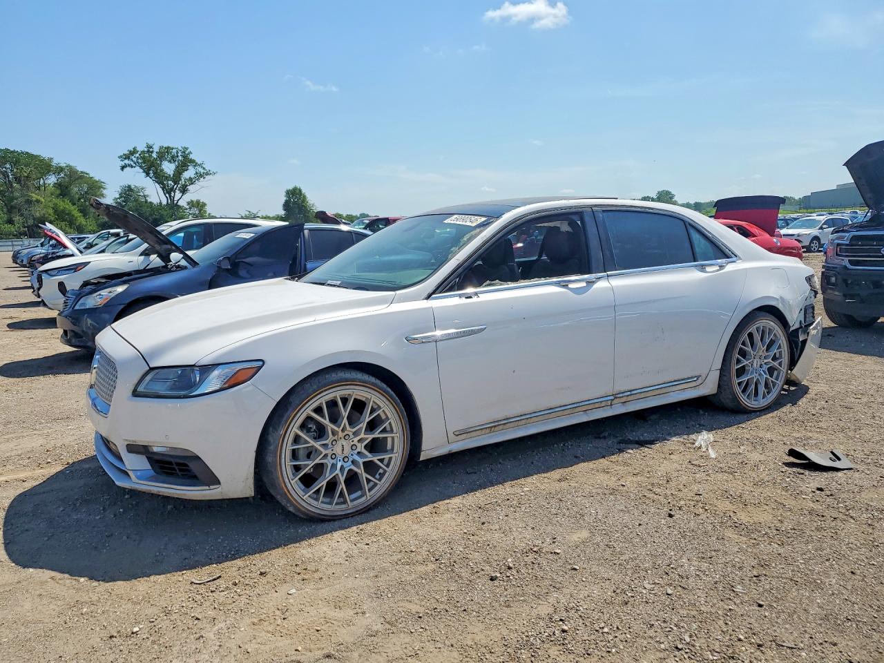2017 Lincoln Continental Reserve, VIN 1LN6L9RP5H5607768 — All over