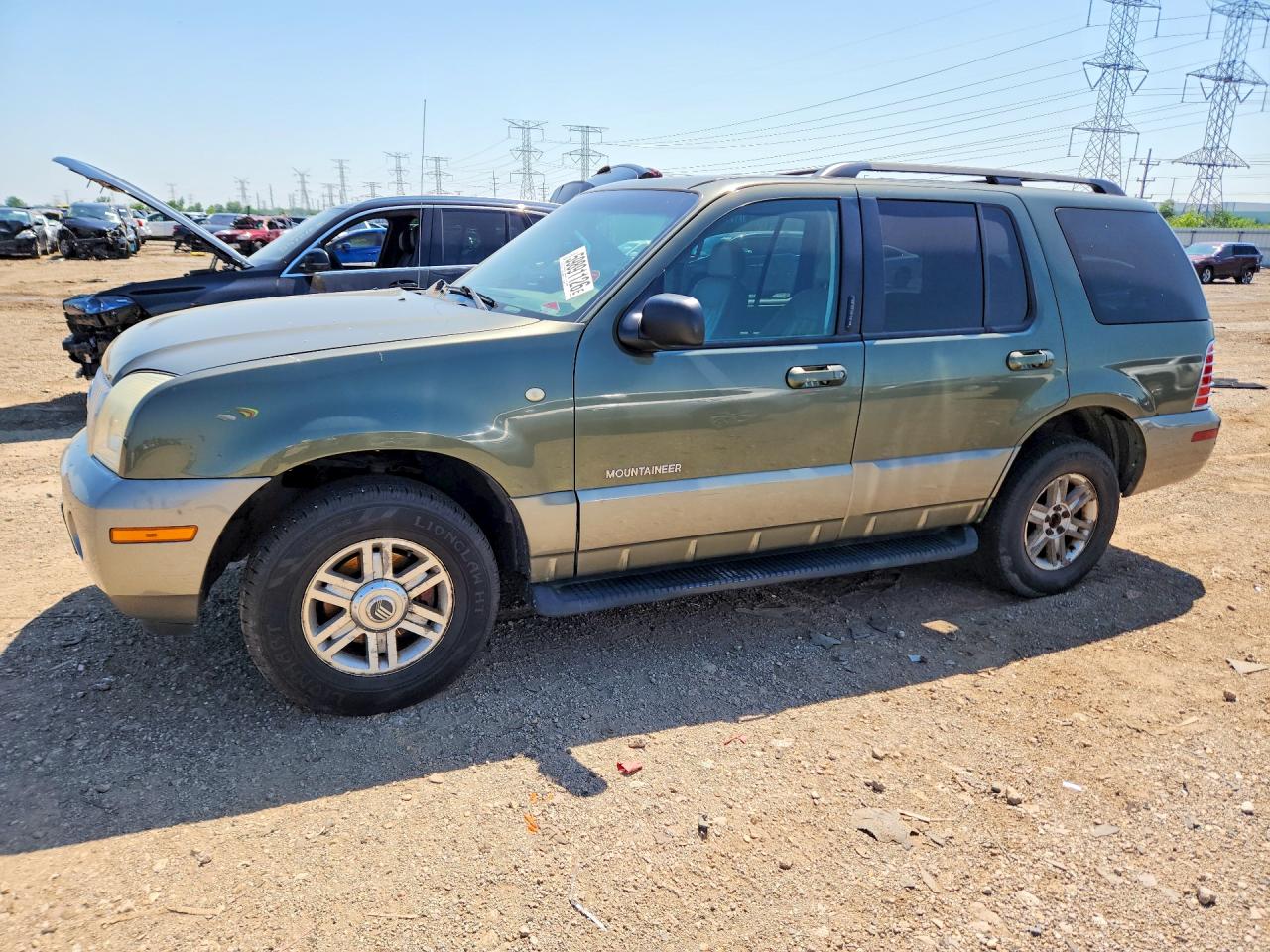 2002 Mercury Mountaineer, VIN 4M2ZU66E42ZJ29983 — Front end