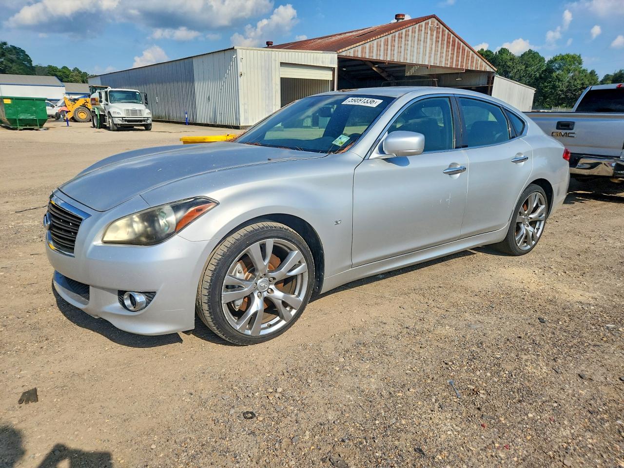 2014 Infiniti Q70, VIN JN1BY1AP4EM260553 — Minor dents and scratches