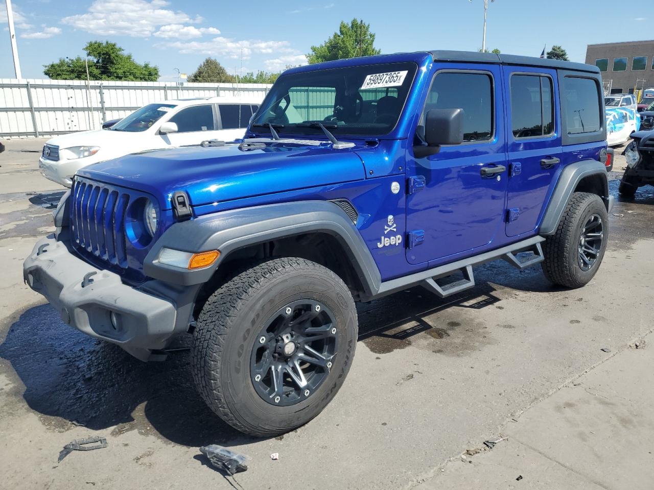 2018 Jeep Wrangler Unlimited Sport S, VIN 1C4HJXDG1JW210931 — Front end
