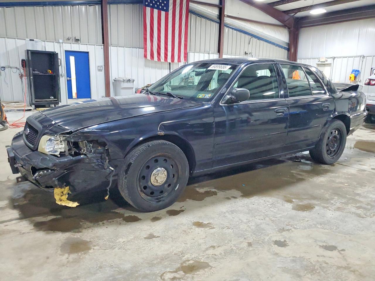 2007 Ford Police Interceptor, VIN 2FAHP71WX7X151326 — Rear end