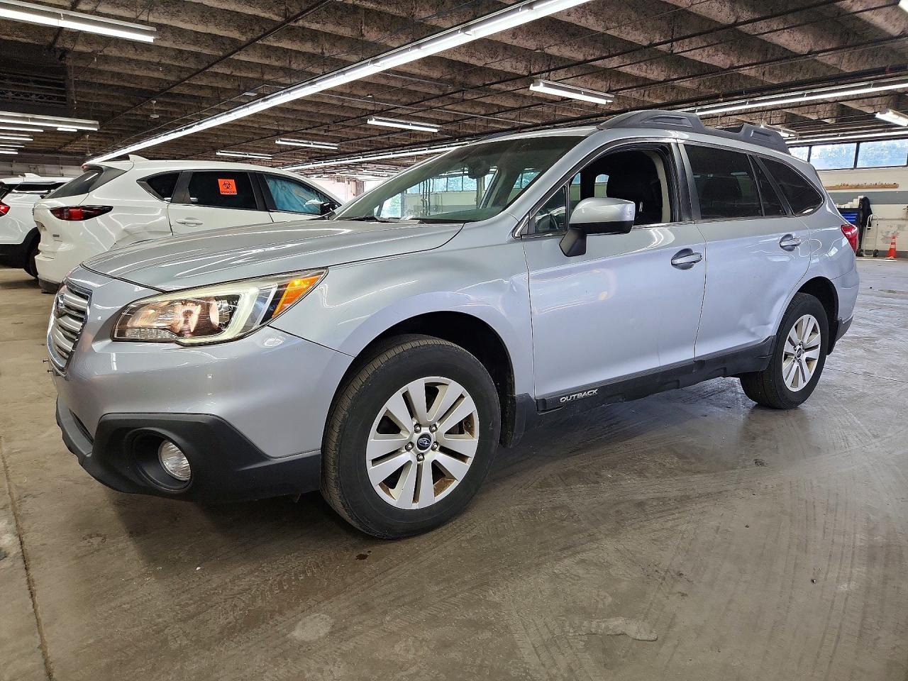 2016 Subaru Outback Premium, VIN 4S4BSBDC8G3218551 — Front end