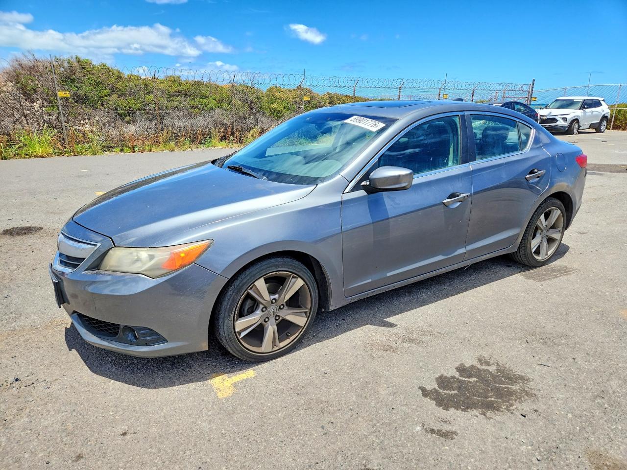 2013 Acura ILX Premium, VIN 19VDE1F5XDE002226 — Перед
