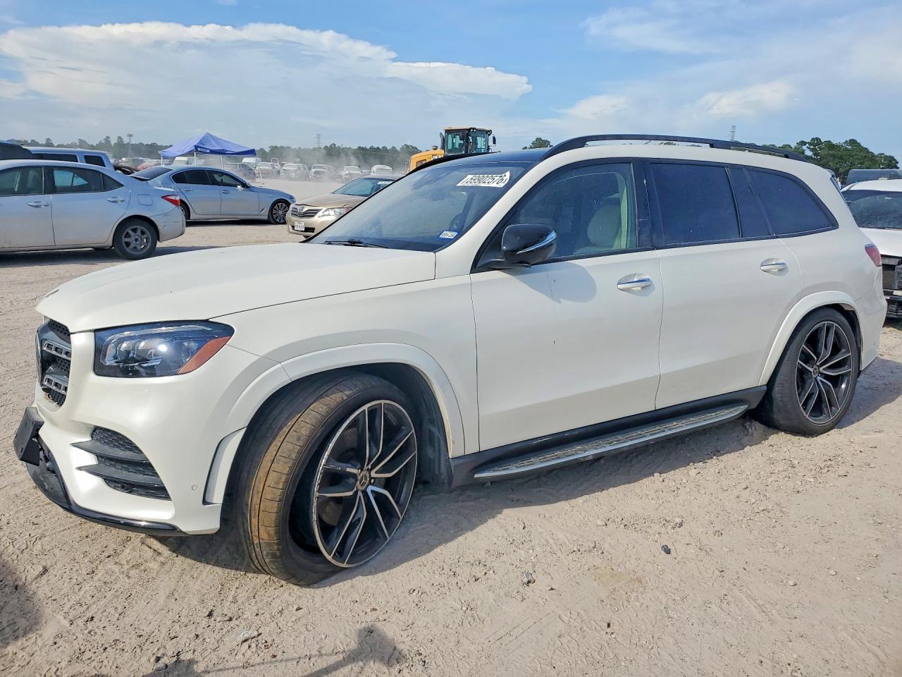 2021 Mercedes-Benz GLS 580, VIN 4JGFF8GE3MA544089 — Front end