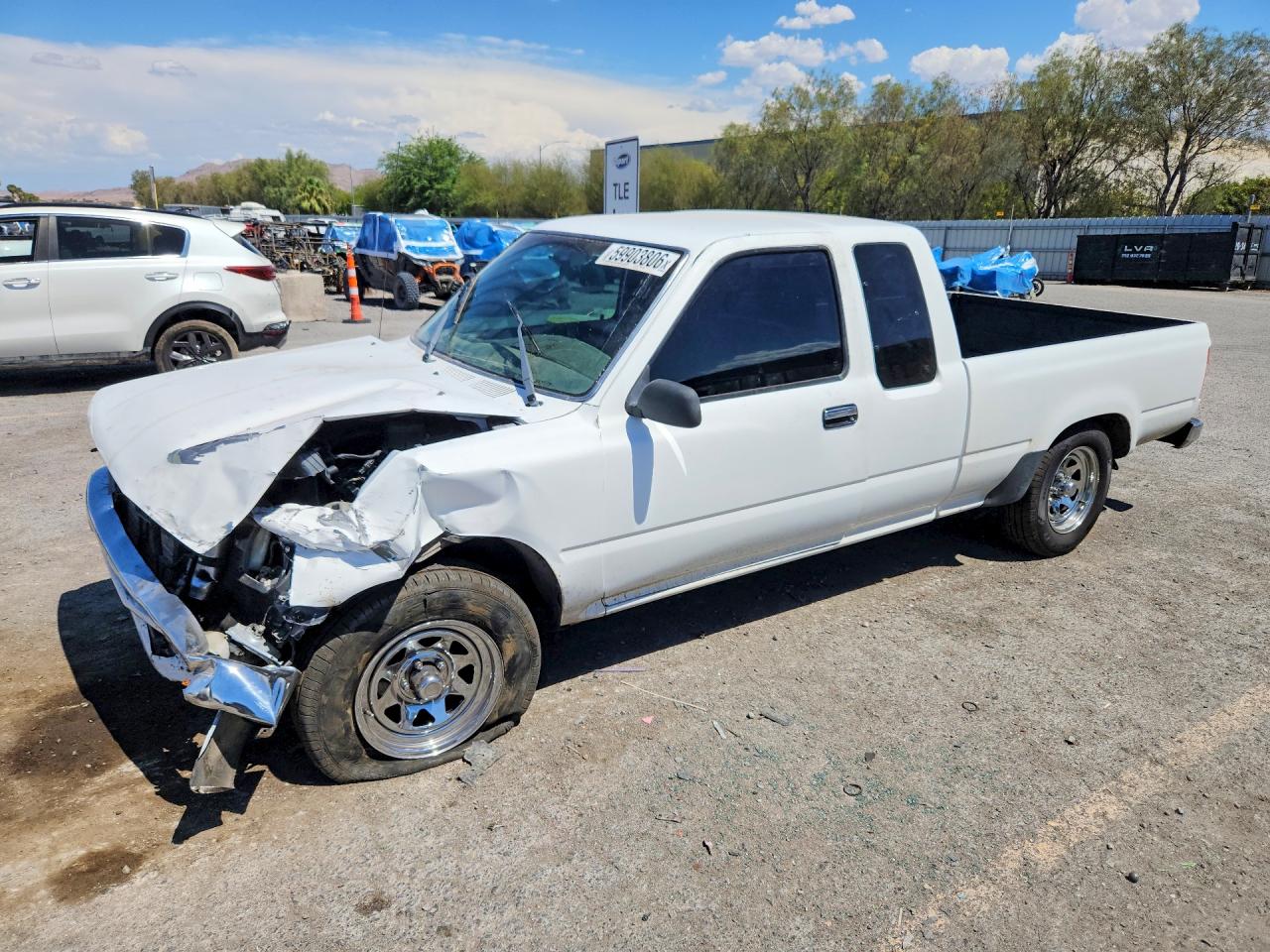 1993 Toyota Pickup DLX, VIN JT4RN93PXP5083648 — Перед