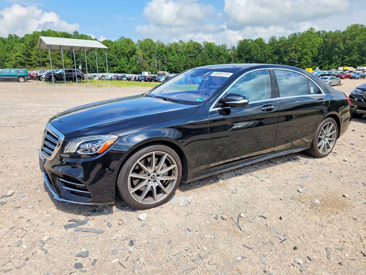 2018 Mercedes-Benz S 560, VIN WDDUG8GB2JA402610 — Minor dents and scratches
