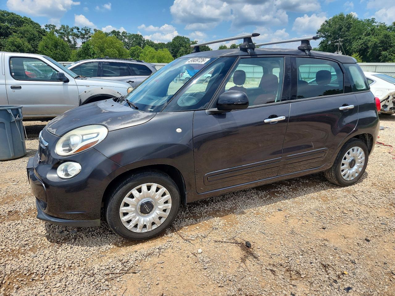 2015 FIAT 500L Pop, VIN ZFBCFAAH5FZ030611 — Minor dents and scratches