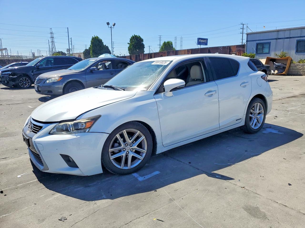 2014 Lexus CT 200h, VIN JTHKD5BH8E2195899 — Front end