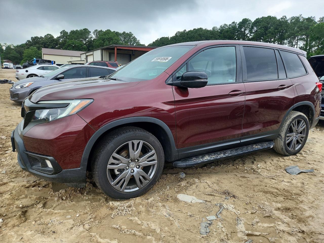 2021 Honda Passport EX-L, VIN 5FNYF8H57MB016879 — Перед