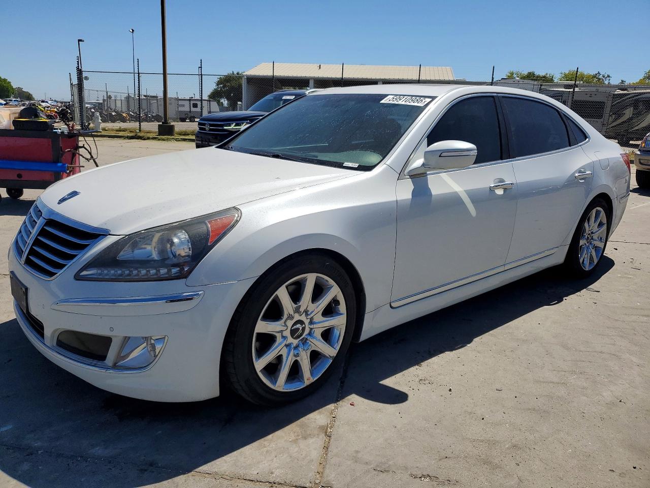 2013 Hyundai Equus Signature, VIN KMHGH4JH0DU072409 — Minor dents and scratches