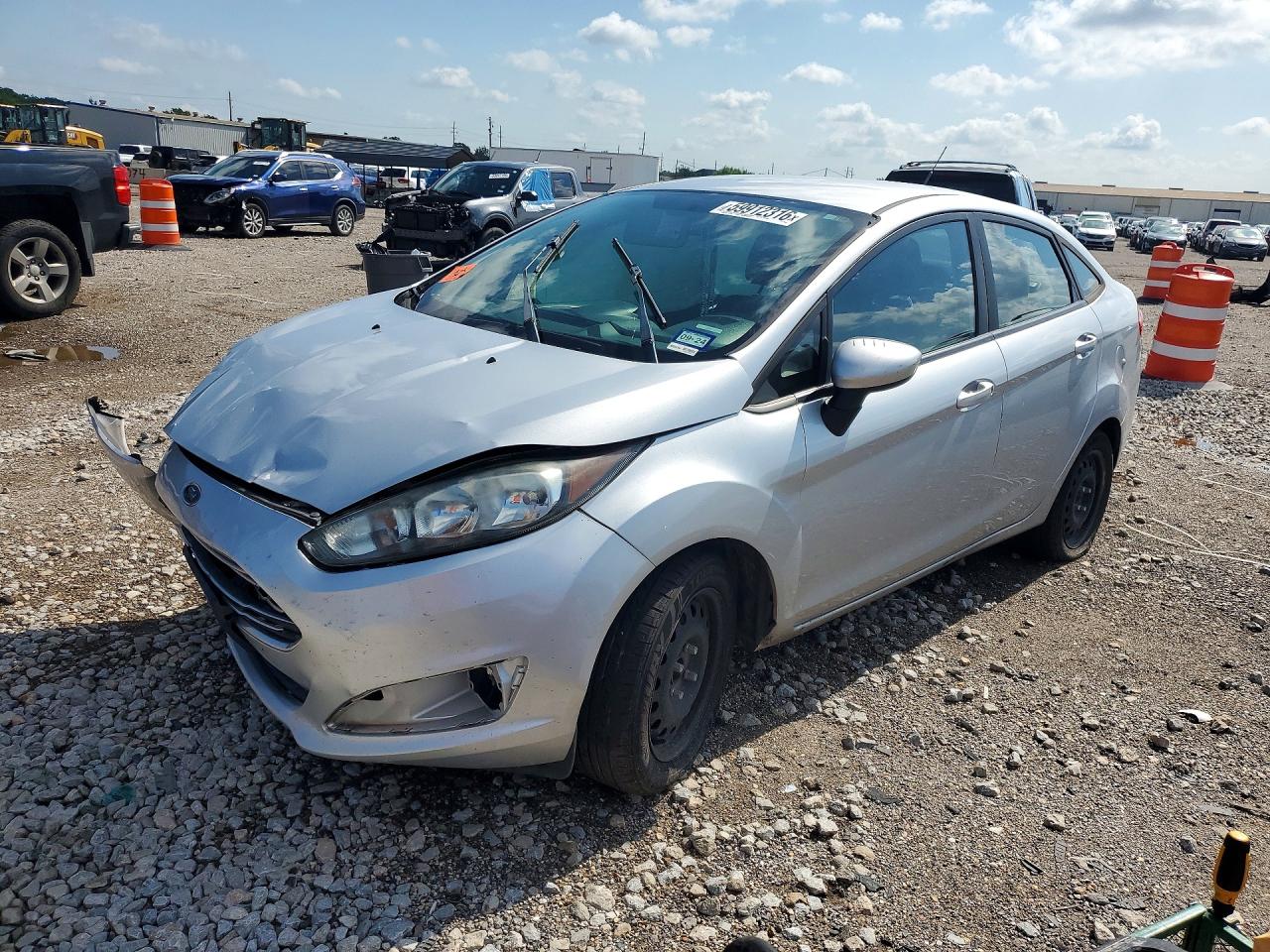 2018 Ford Fiesta S, VIN 3FADP4AJ3JM143055 — Front end
