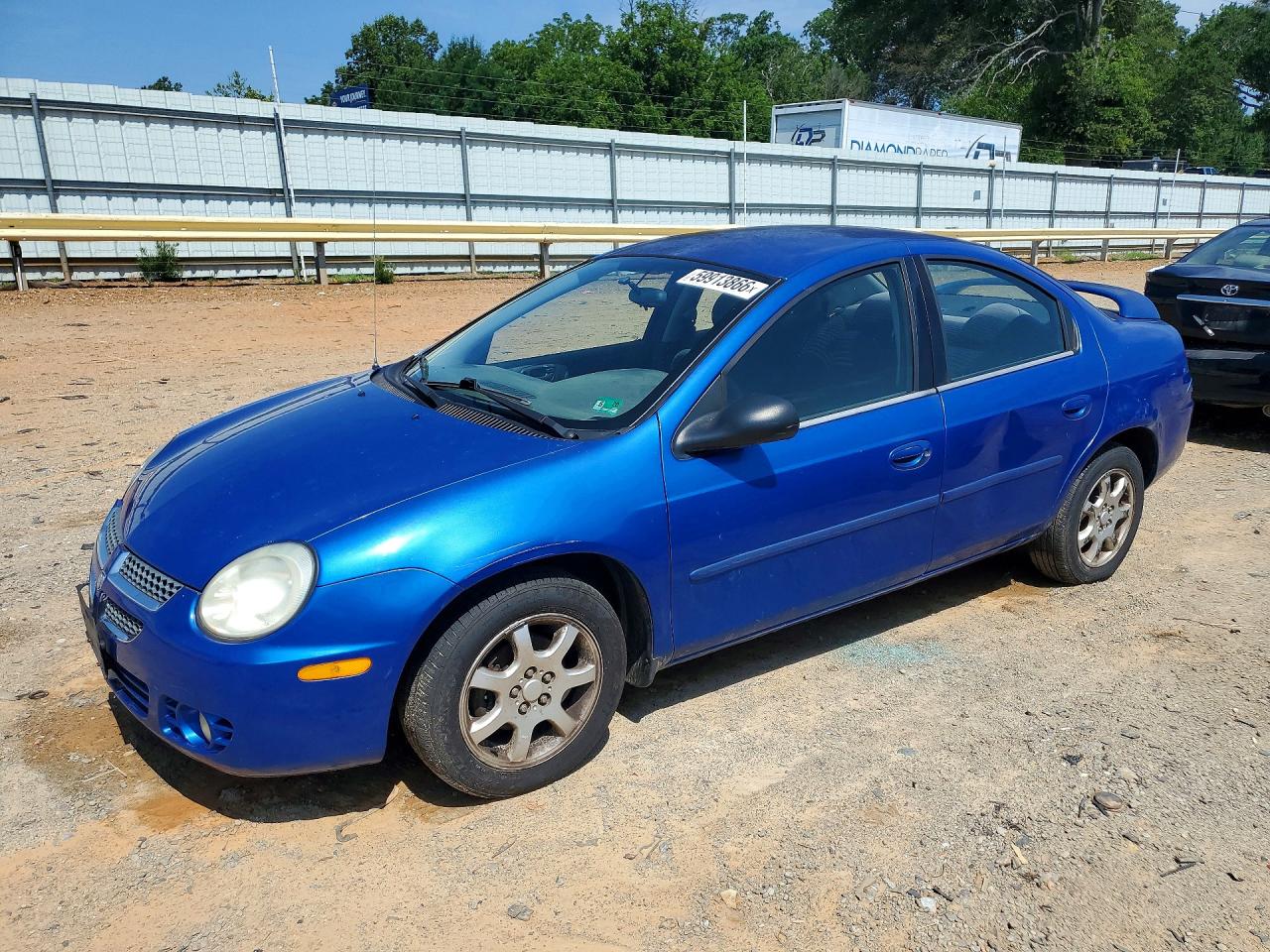 2004 Dodge Neon SXT, VIN 1B3ES56C54D622365 — Side