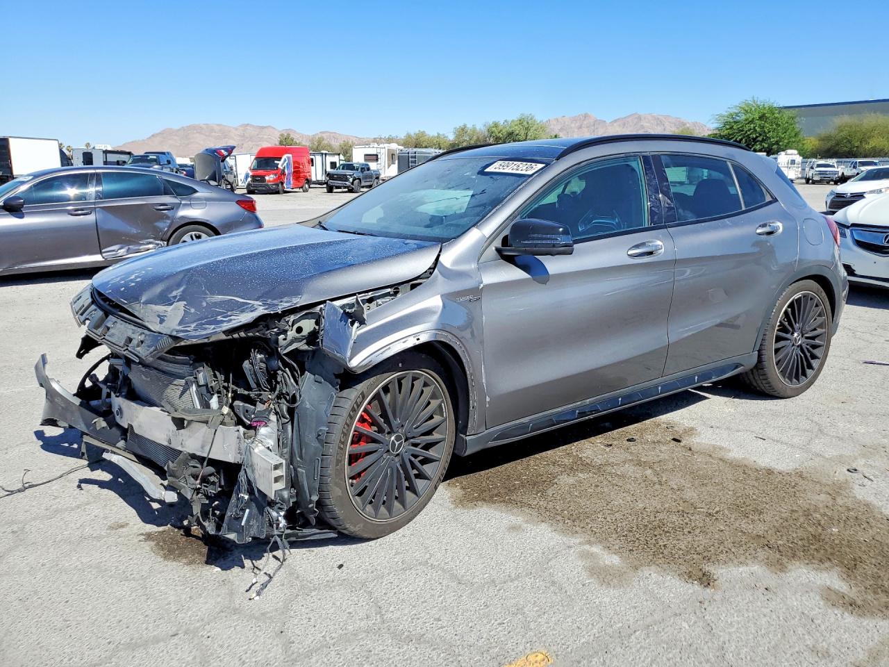 2018 Mercedes-Benz GLA 45 AMG, VIN WDDTG5CB4JJ460184 — Перед