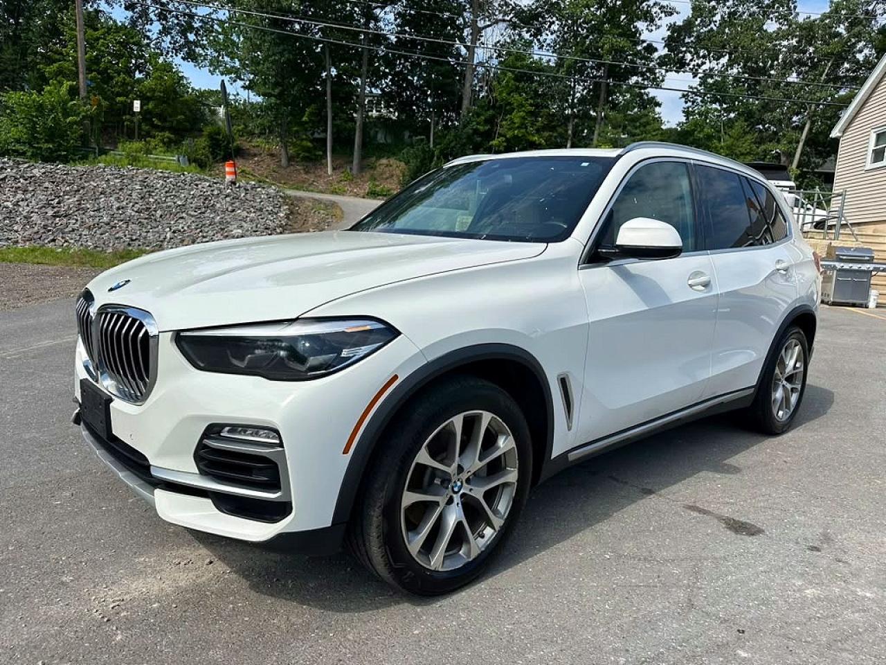 2020 BMW X5 xDrive40i, VIN 5UXCR6C00L9B84696 — Minor dents and scratches