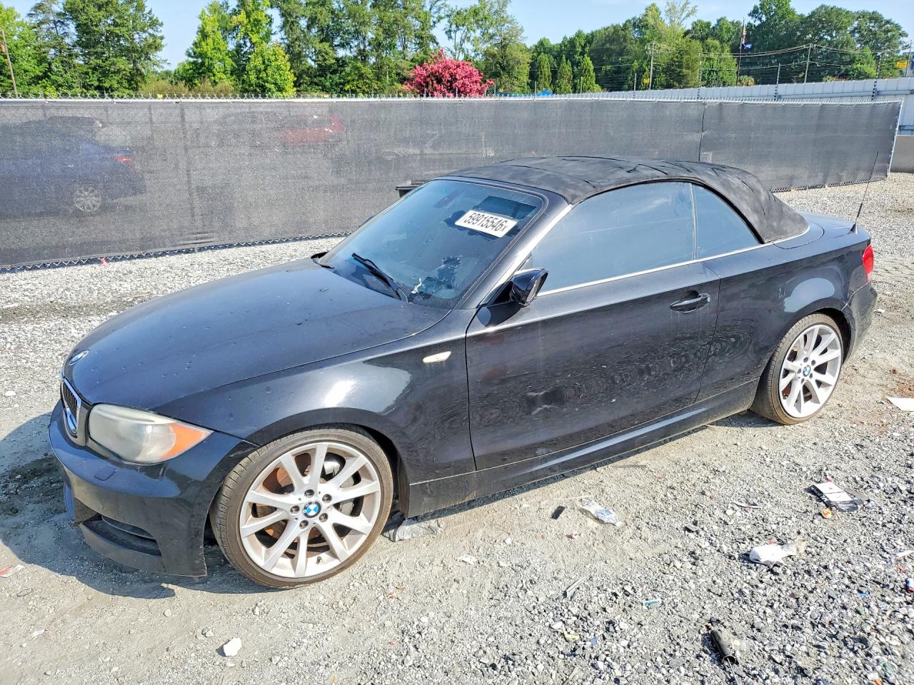 2012 BMW 1 Series 135i, VIN WBAUN7C51CVM26321 — Roof