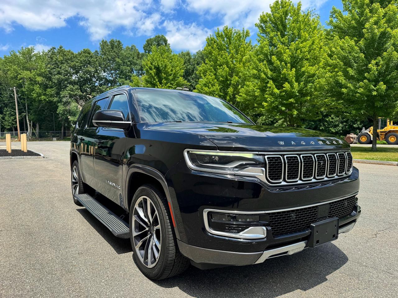 2022 Jeep Wagoneer Series III, VIN 1C4SJVDTXNS108757 — Обычный износ