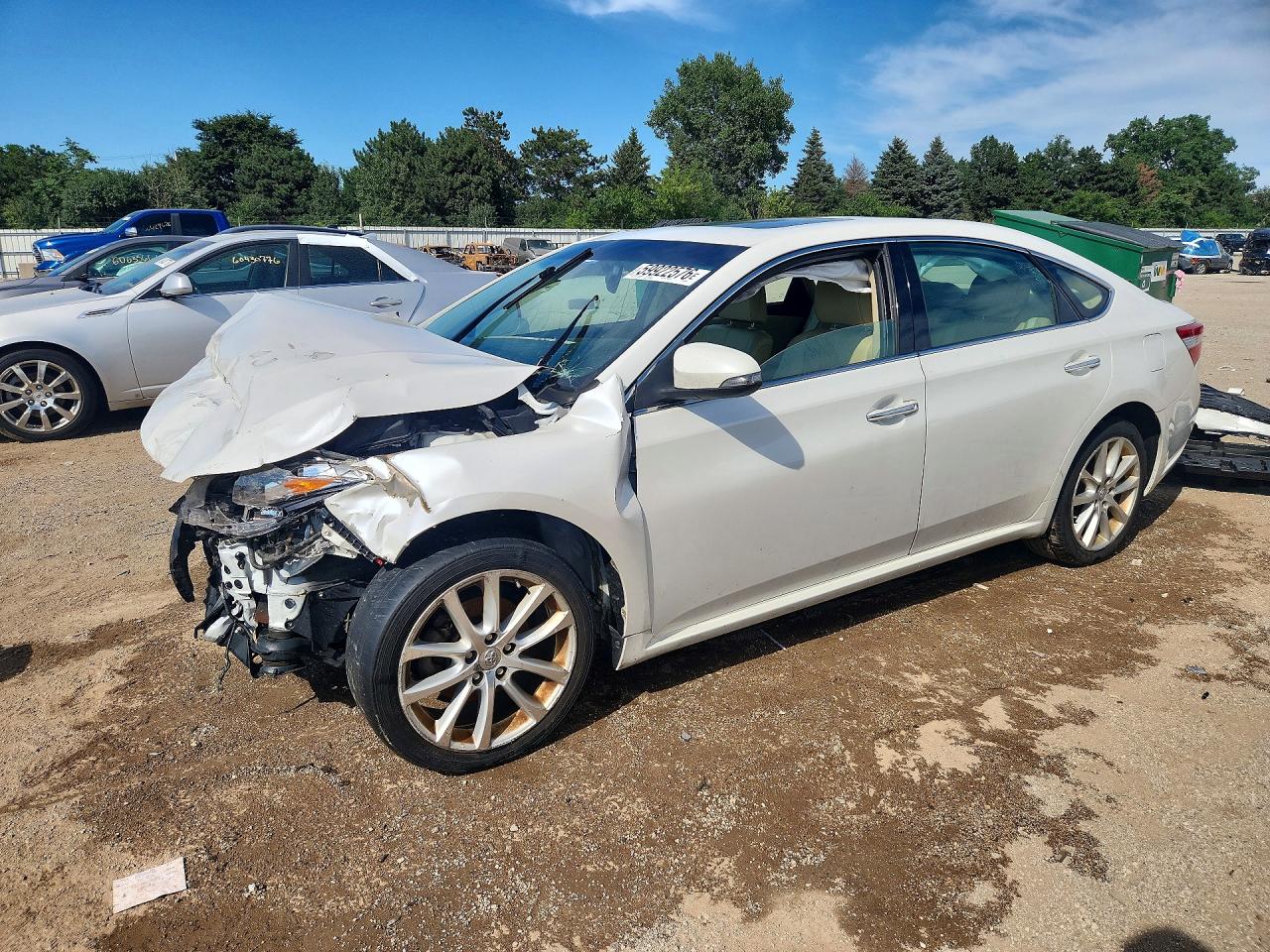2013 Toyota Avalon XLE Touring, VIN 4T1BK1EB4DU008034 — Front end