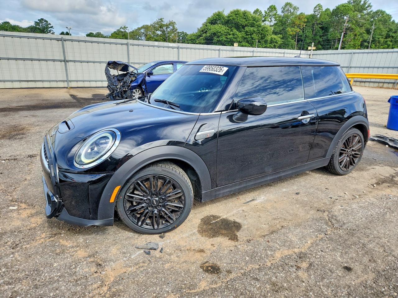2022 MINI Hardtop Cooper S, VIN WMW53DH07N2P64350 — Side