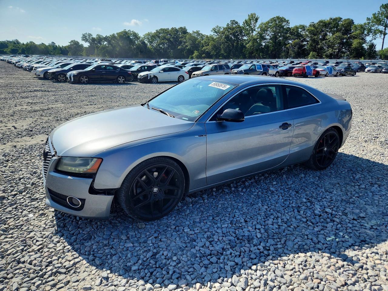 2011 Audi A5 Prestige, VIN WAUVFAFR9BA025053 — Перед