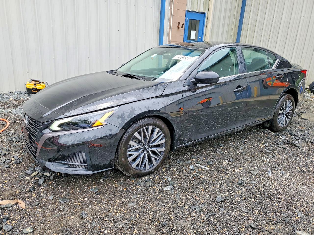 2026 Nissan Altima SV, VIN 1N4BL4DV6TN311247 — Front end
