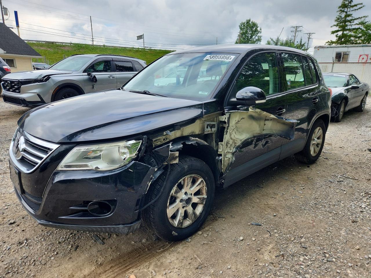 2009 Volkswagen Tiguan S, VIN WVGAV75N49W512367 — Перед