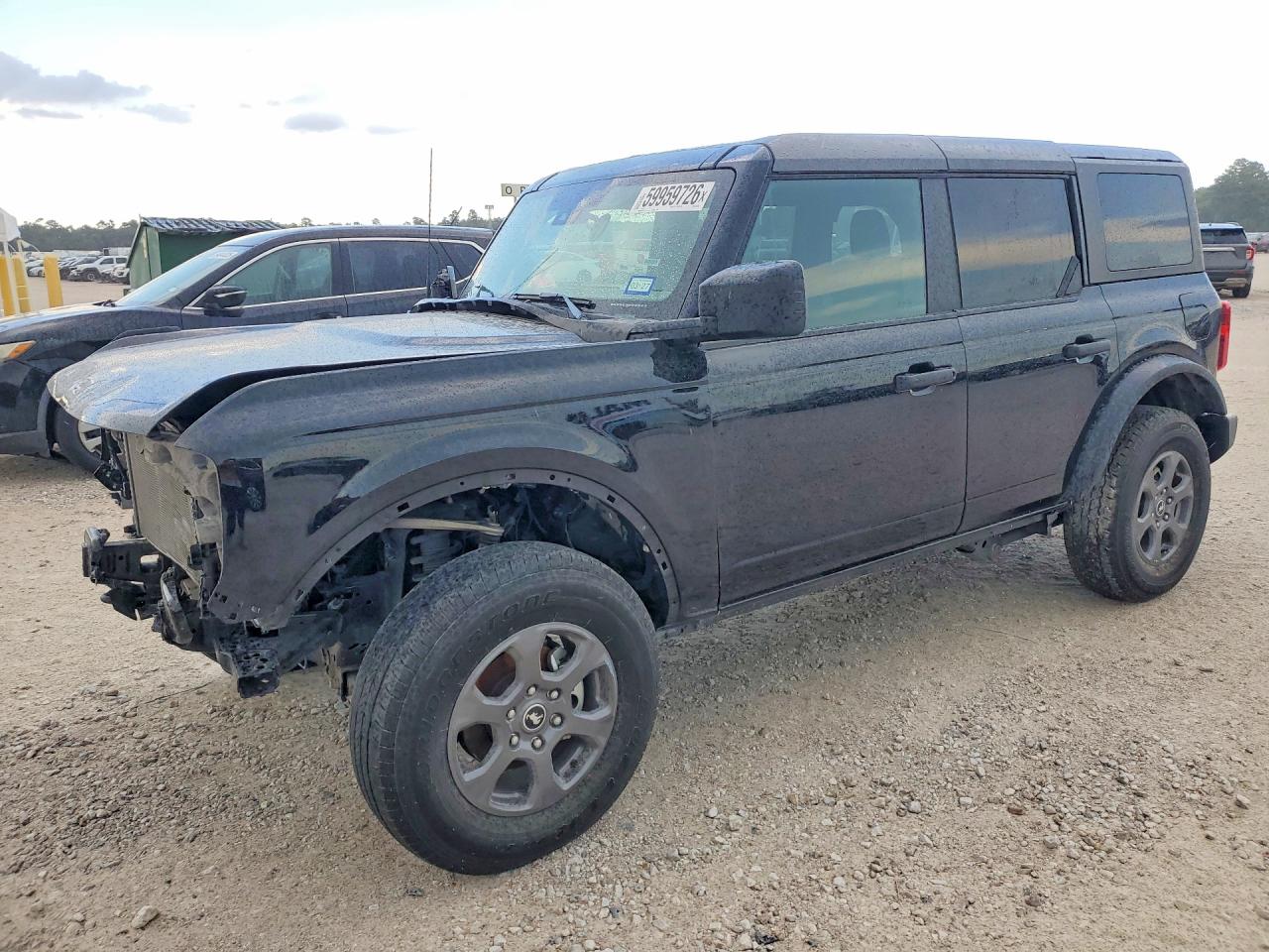 2025 Ford Bronco Big Bend, VIN 1FMDE7BHXSLA62453 — Front end