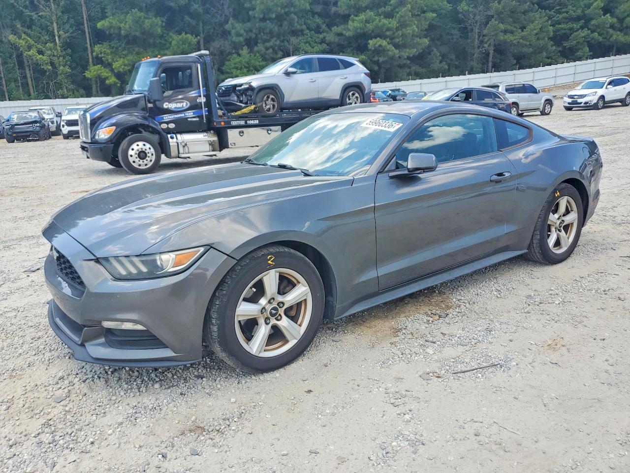 2015 Ford Mustang V6, VIN 1FA6P8AMXF5373571 — Front end