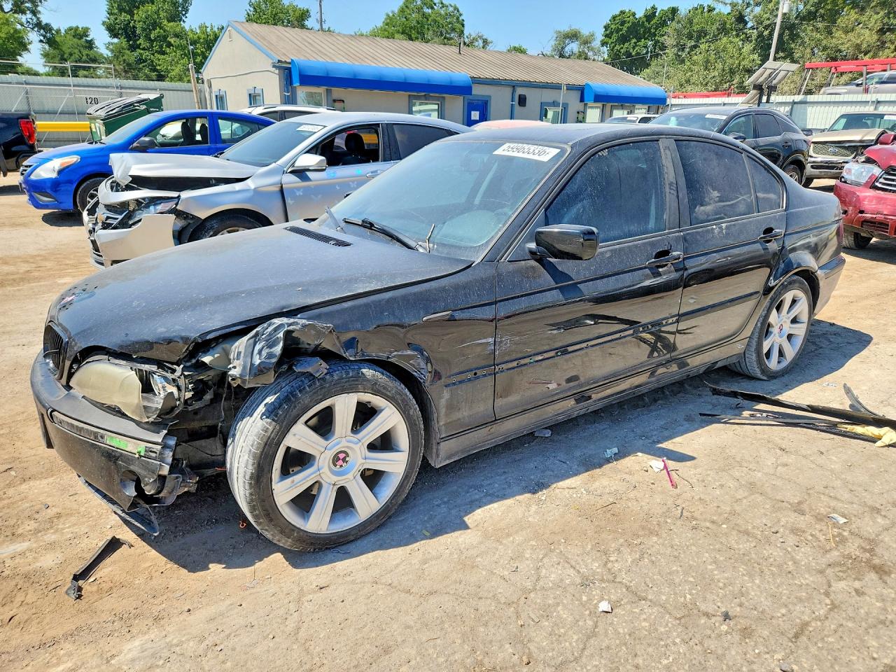 2002 BMW 3 Series 325i, VIN WBAET37462NG76353 — Перед
