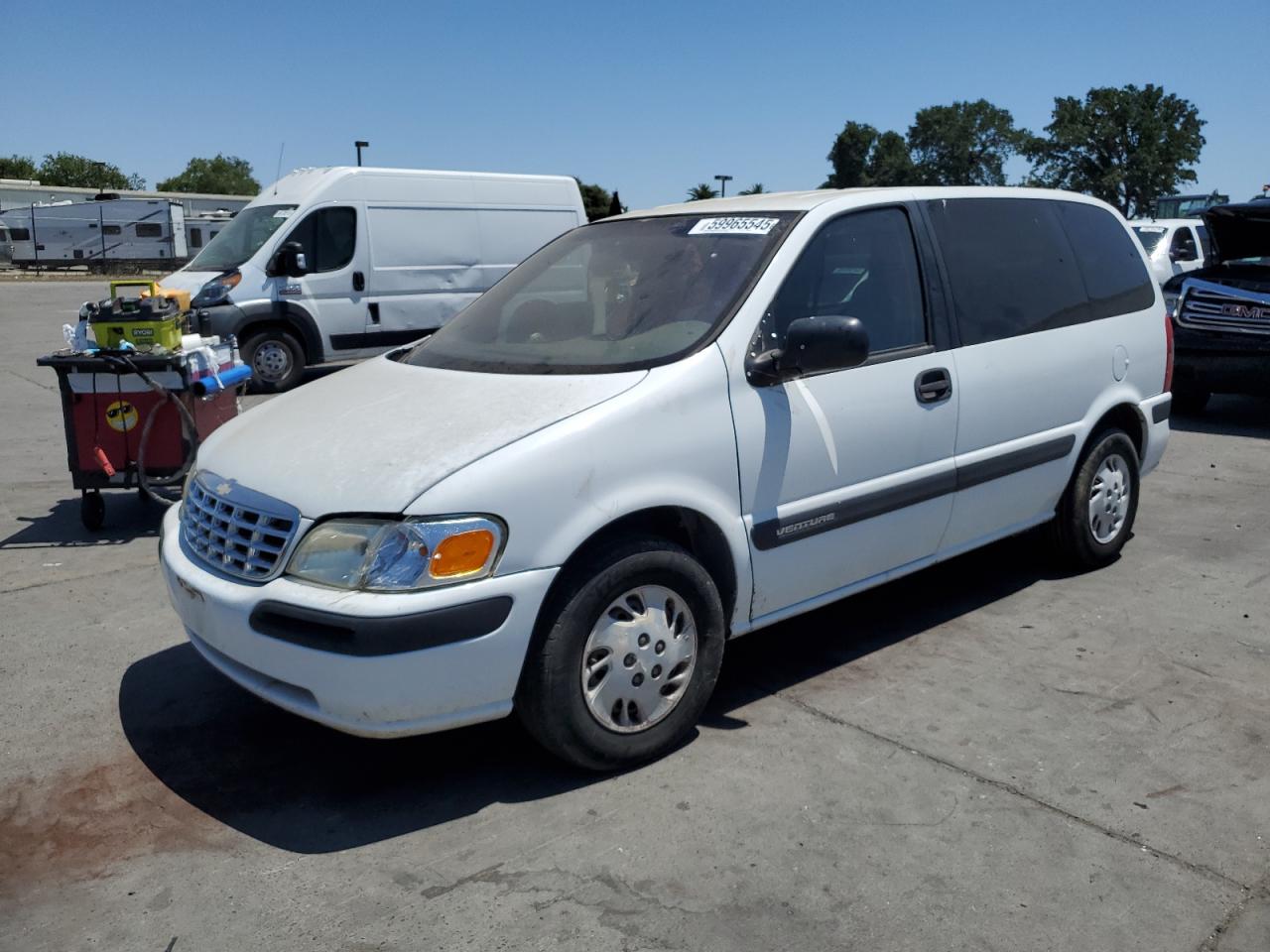 1997 Chevrolet Venture, VIN 1GNDU06E5VD154901 — Front end