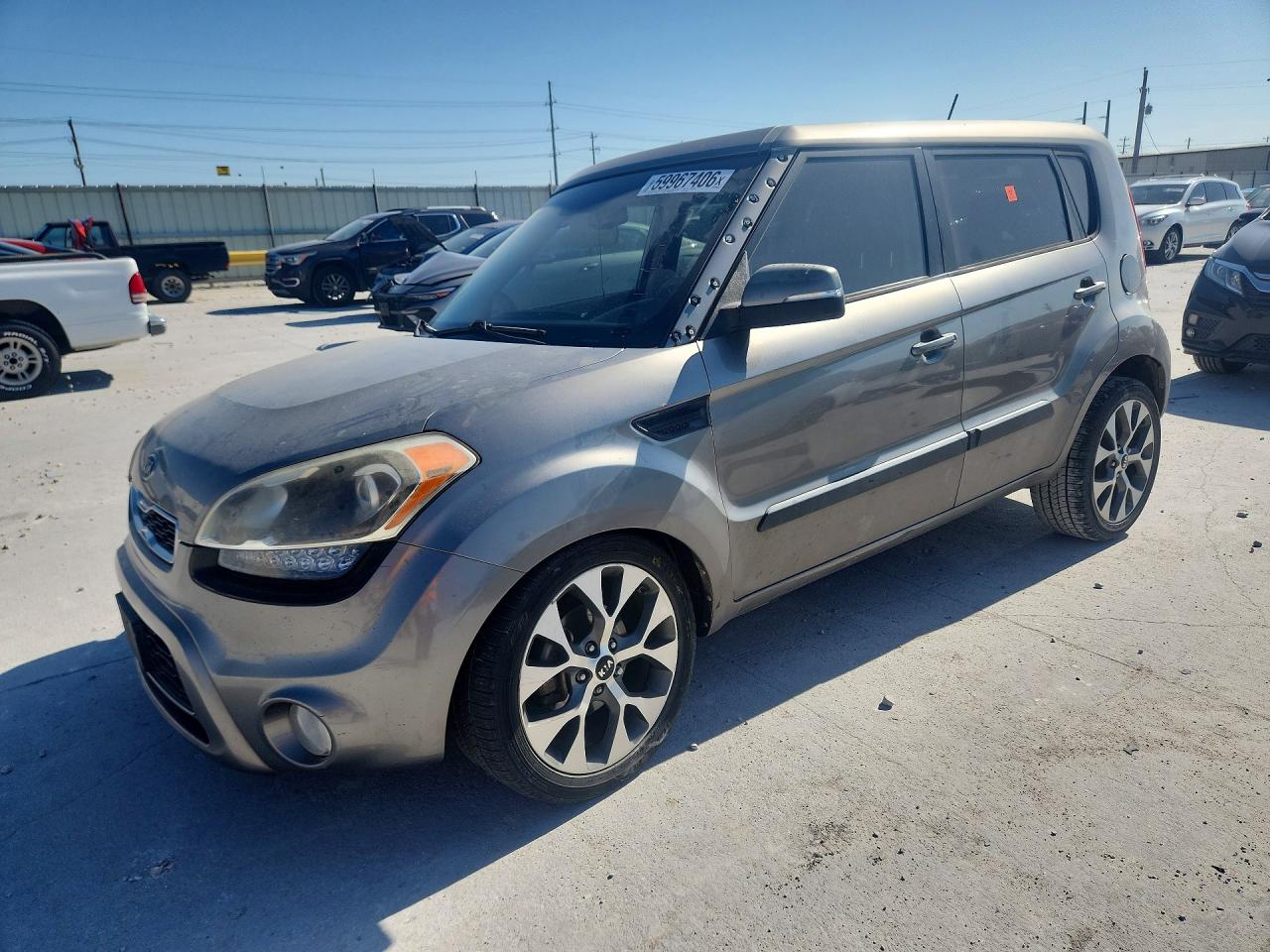 2012 Kia Soul +, VIN KNDJT2A62C7409042 — Front end