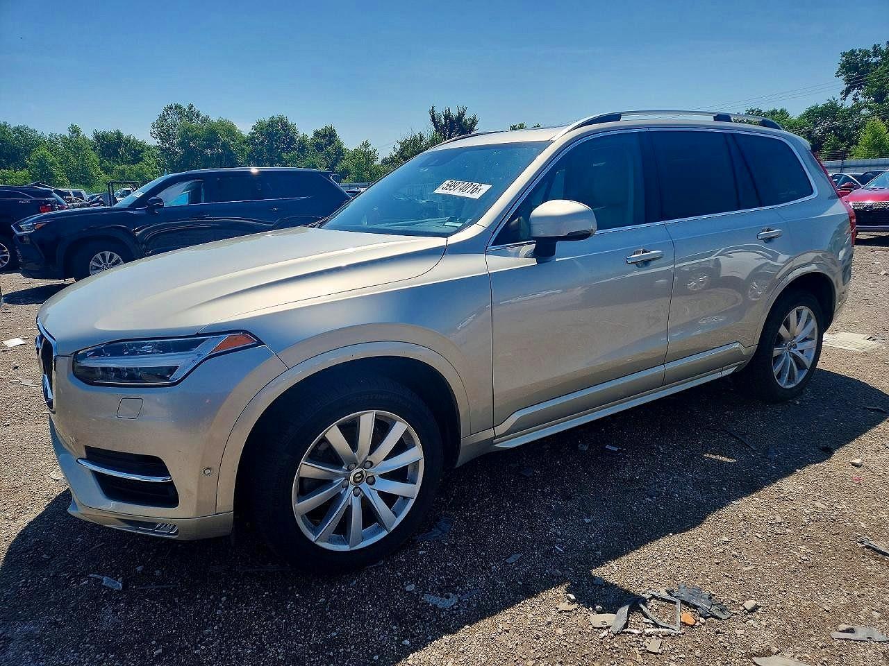 2016 Volvo XC90 T6 Momentum, VIN YV4A22PK8G1037140 — Обычный износ