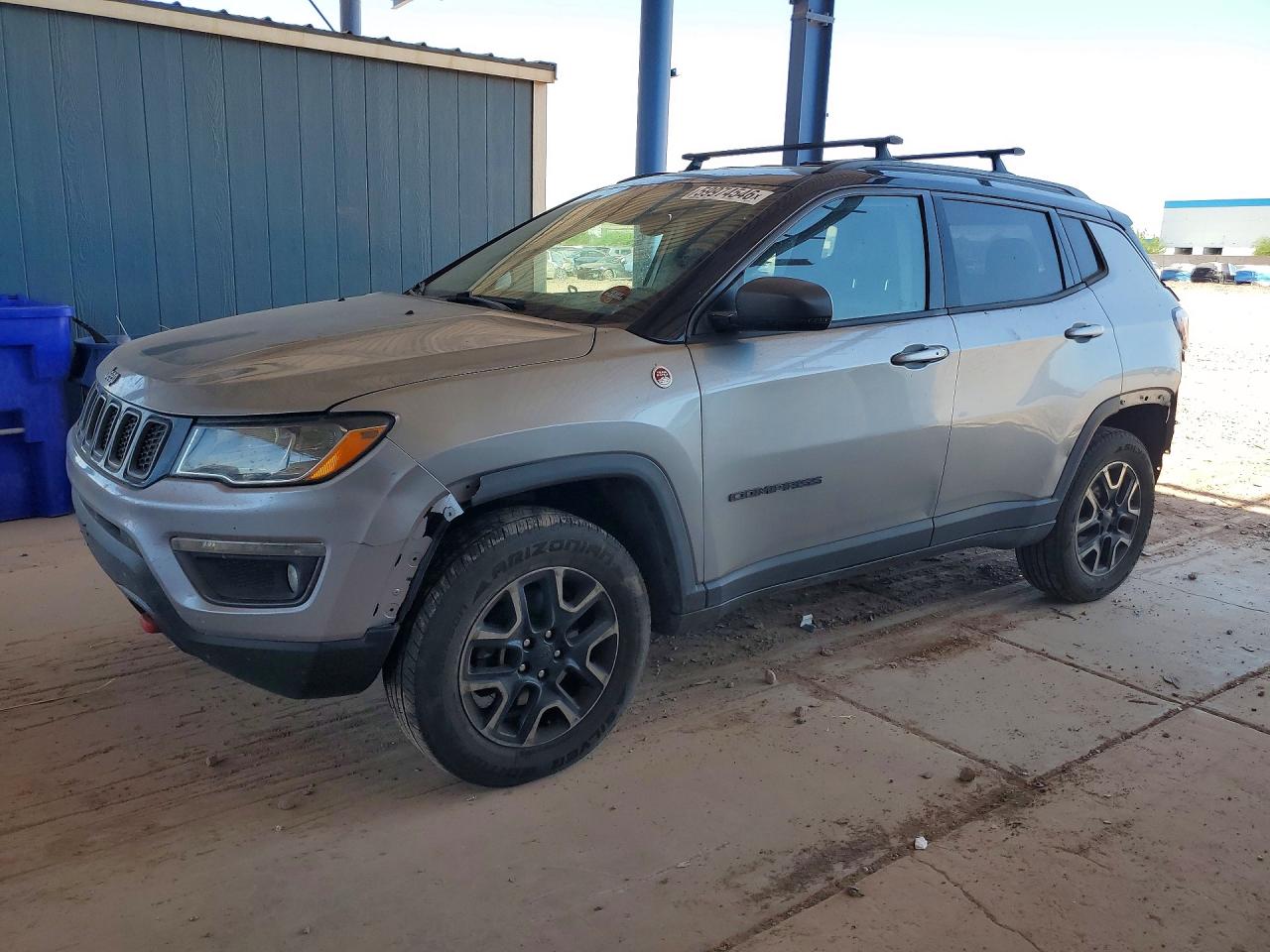2019 Jeep Compass Trailhawk, VIN 3C4NJDDB0KT671728 — Зад
