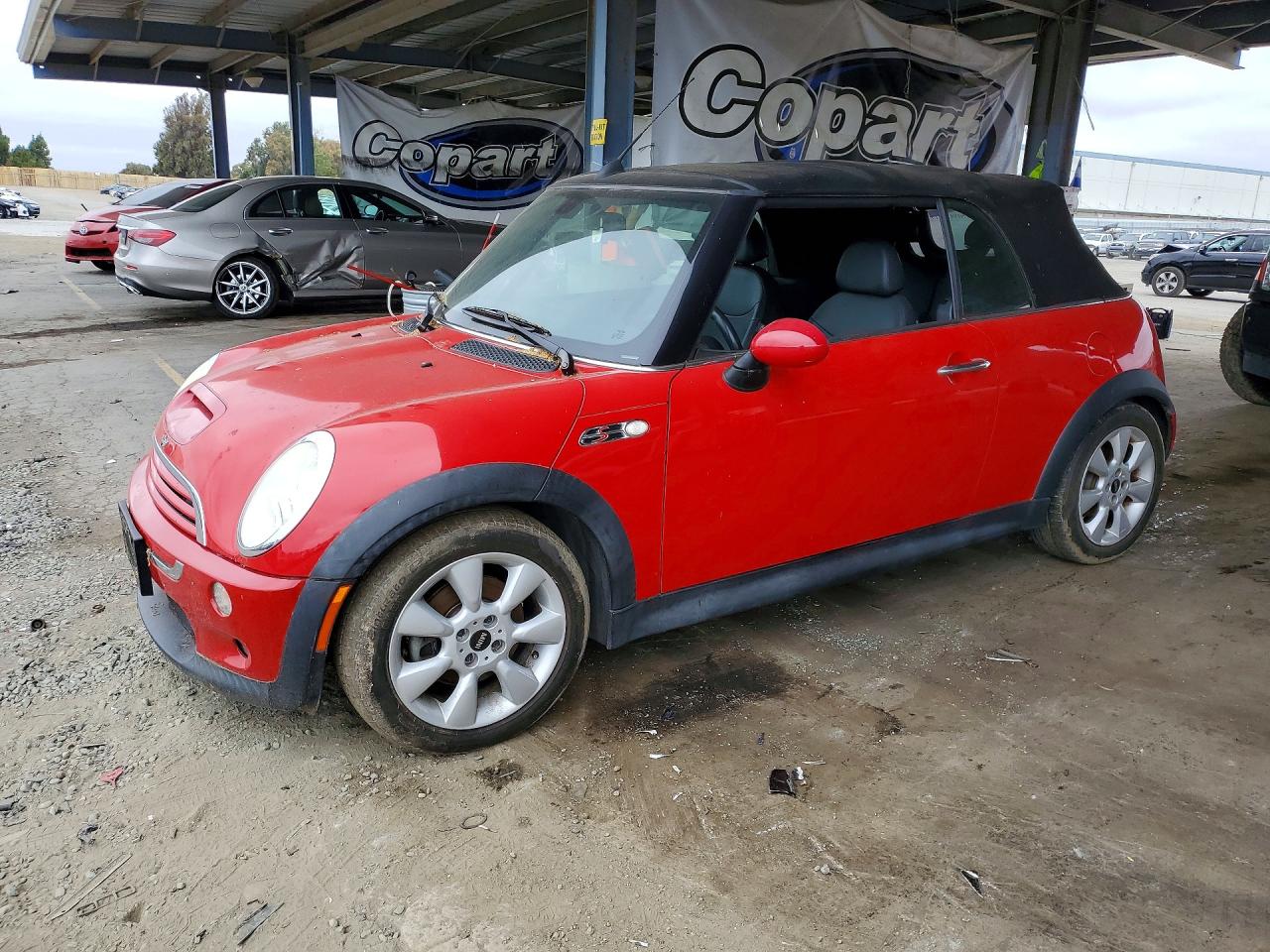 2006 MINI Convertible S, VIN WMWRH33546TF89179 — Rear end