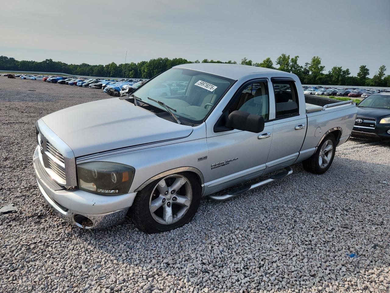 2006 Dodge 1500 SLT, VIN 1D7HA18256S658783 — Перед
