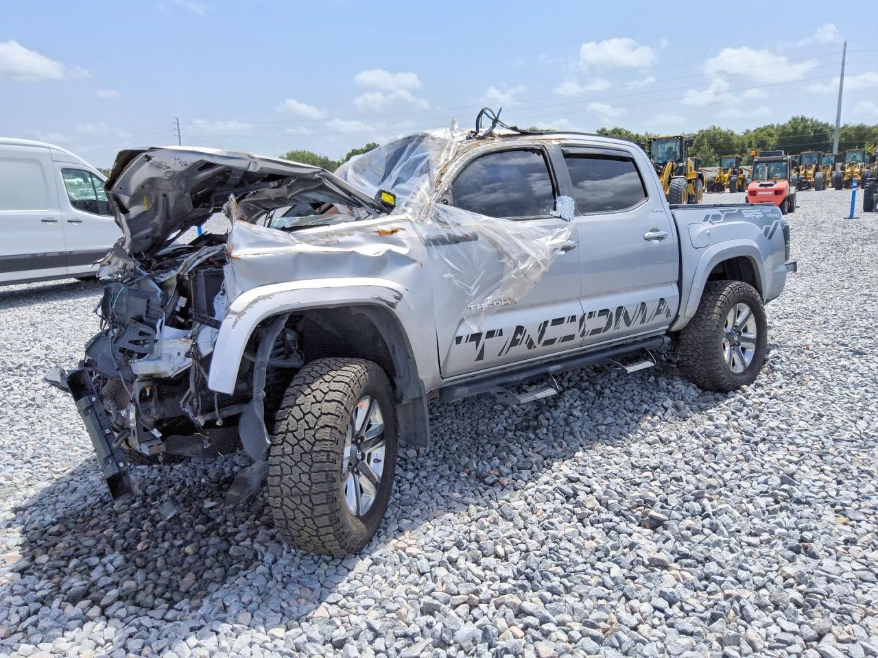 2019 Toyota Tacoma Limited, VIN 3TMGZ5ANXKM260546 — Rollover