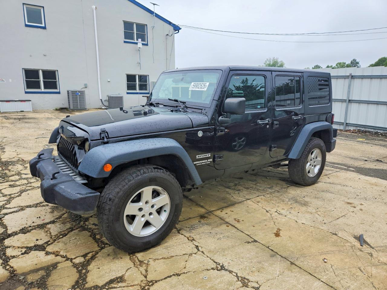 2017 Jeep Wrangler Unlimited Sport, VIN 1C4BJWDG6HL576069 — Minor dents and scratches