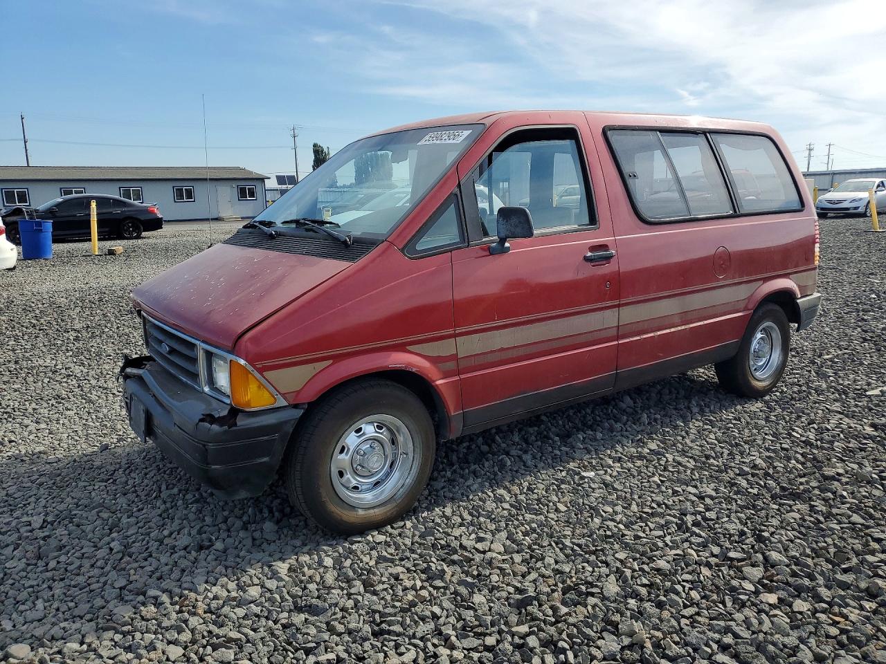 1989 Ford Aerostar, VIN 1FMCA11UXKZB33635 — Front end