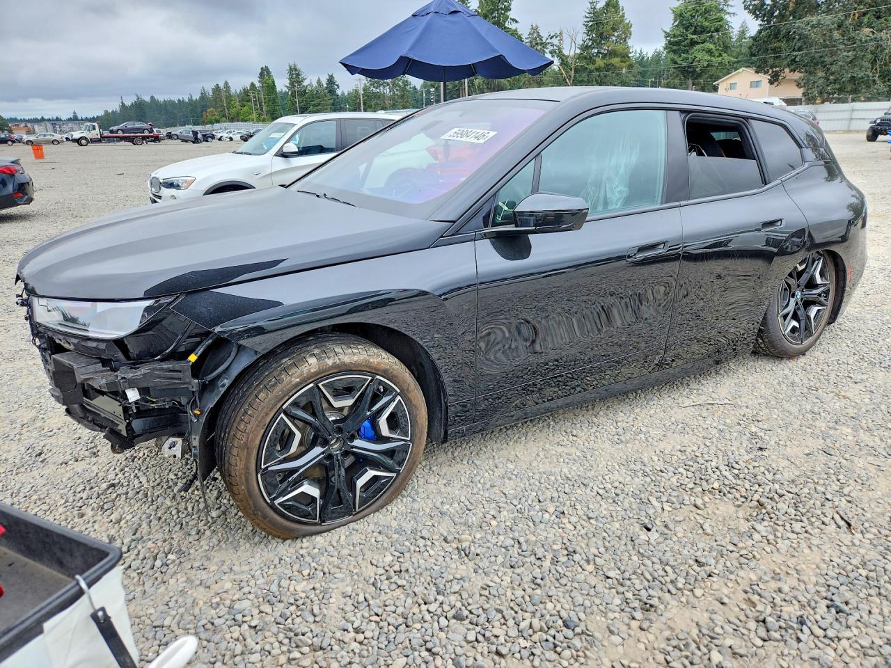 2024 BMW iX xDrive50, VIN WB523CF01RCR78958 — Днище
