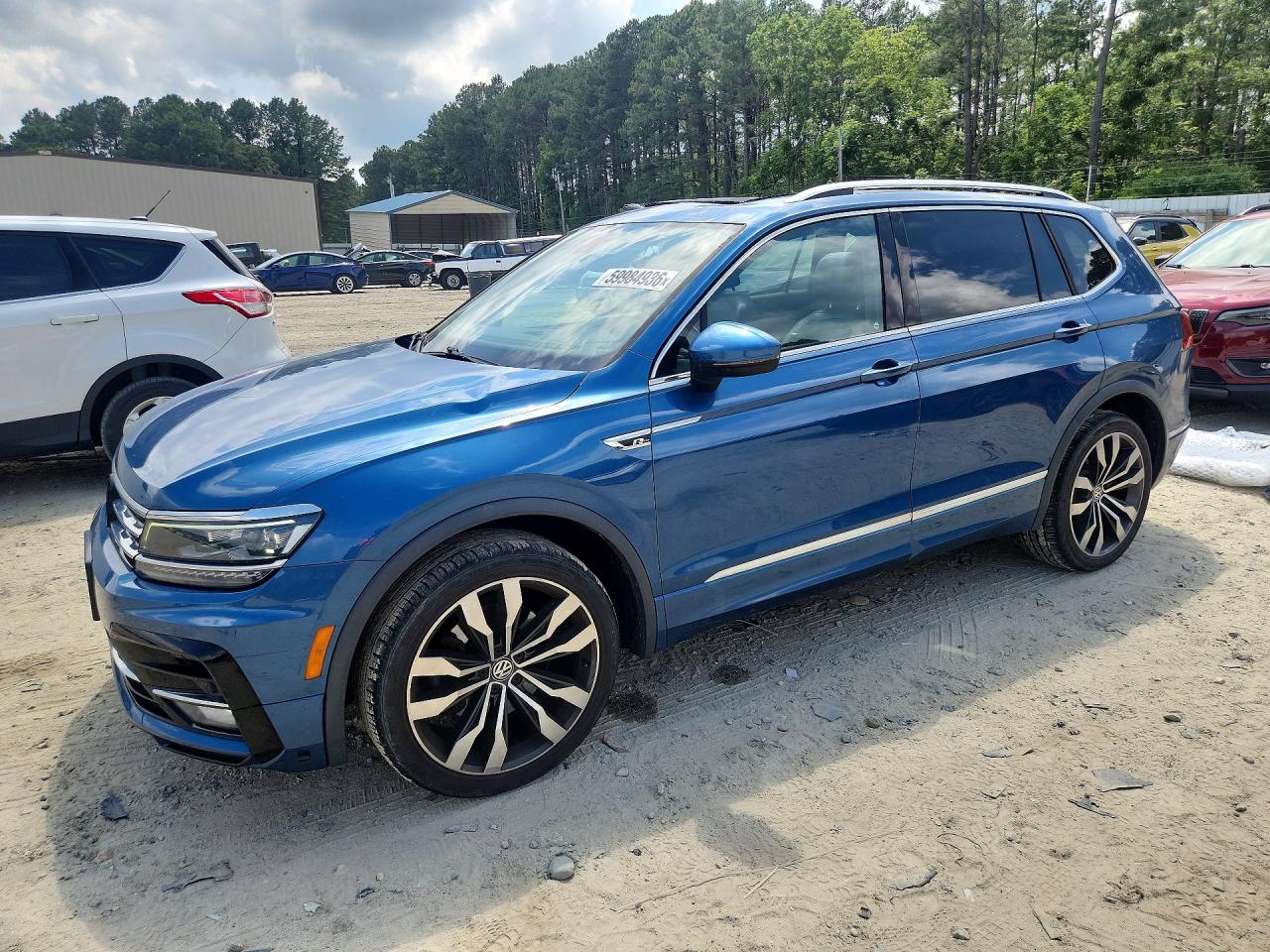 2019 Volkswagen Tiguan SEL Premium, VIN 3VV4B7AX0KM023957 — Roof