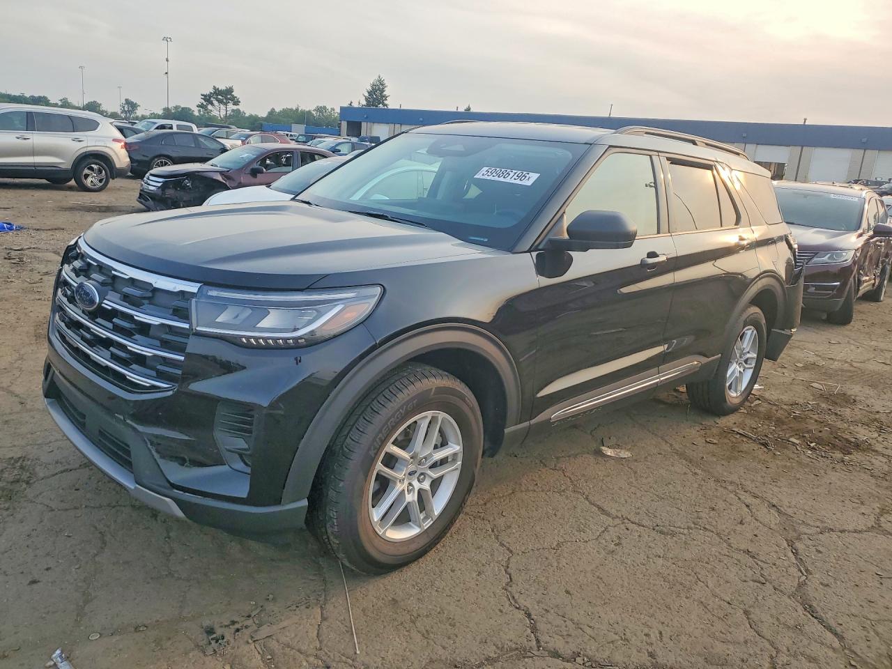 2025 Ford Explorer Active, VIN 1FMUK8DH2SGC44880 — Зад